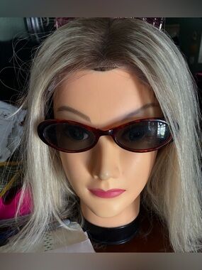 VIXEN tortoiseshell Slim Oval Sunglasses-Brown Lenses